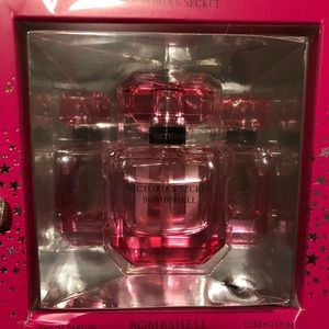 Victoria’s Secret Bombshell